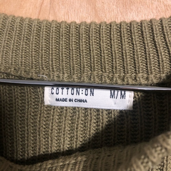 Cotton On Sweater. - Picture 2 of 2